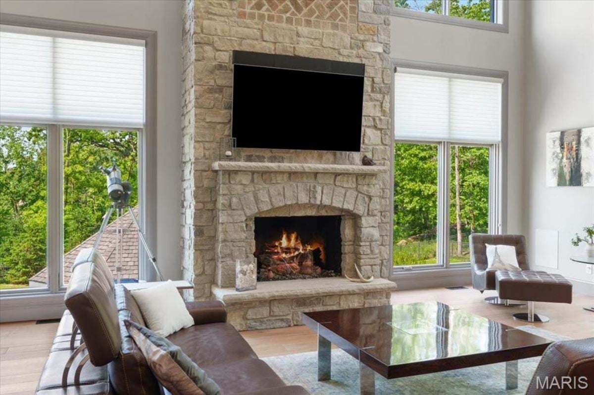 10,590 Sq. Ft. Mansion in St. Louis ($5,125,000)