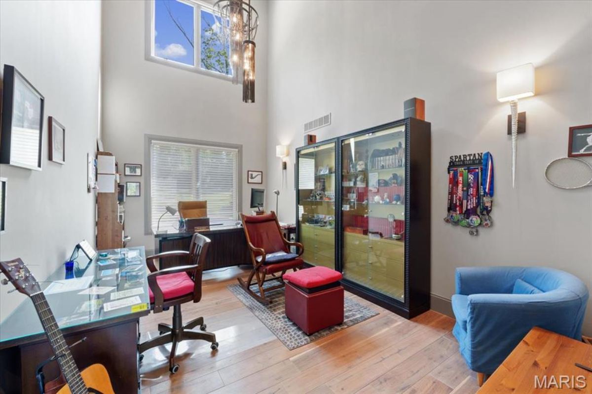 10,590 Sq. Ft. Mansion in St. Louis ($5,125,000)
