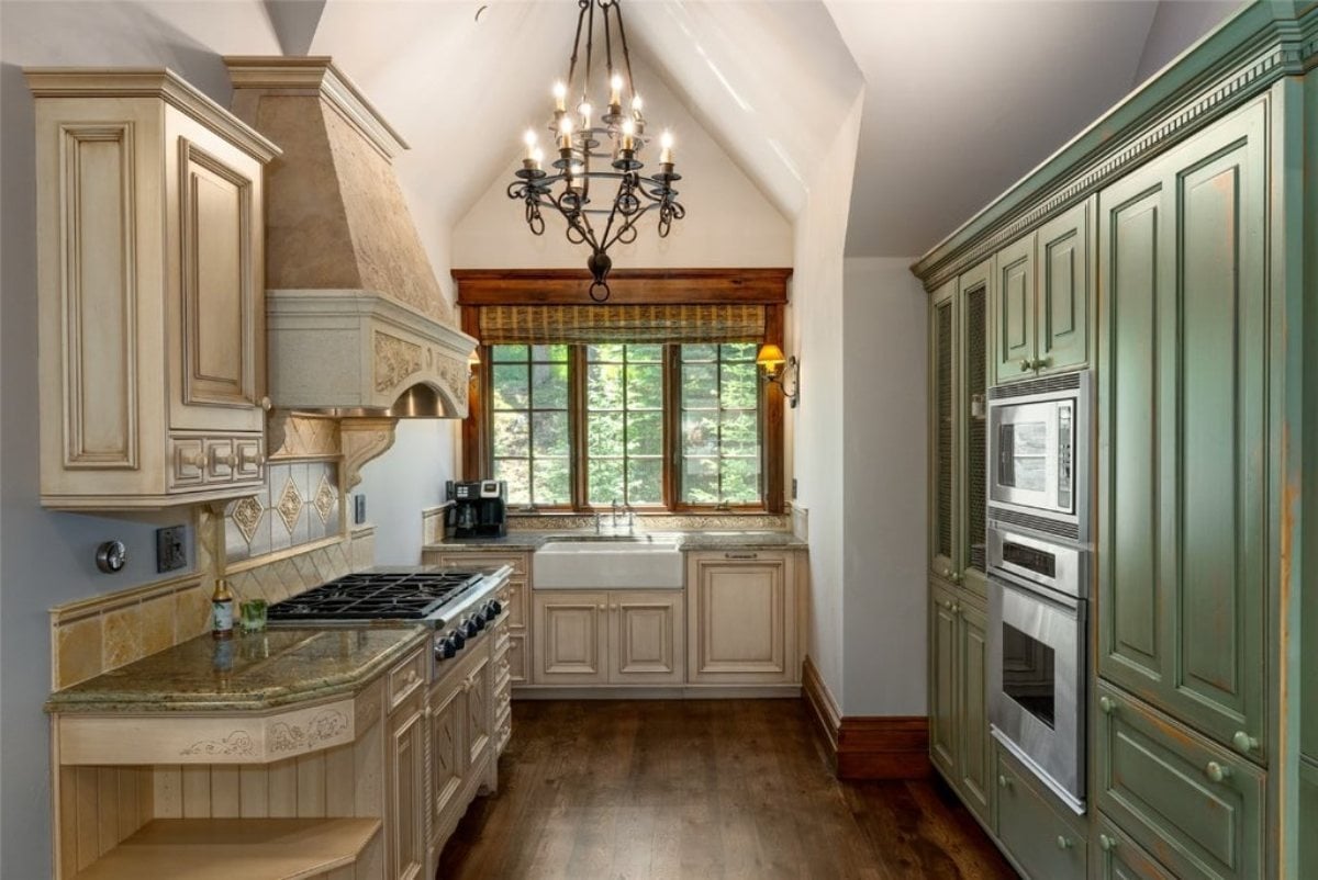 9,797 Sq. Ft. Mansion in Steamboat Springs, CO ($9,900,000)