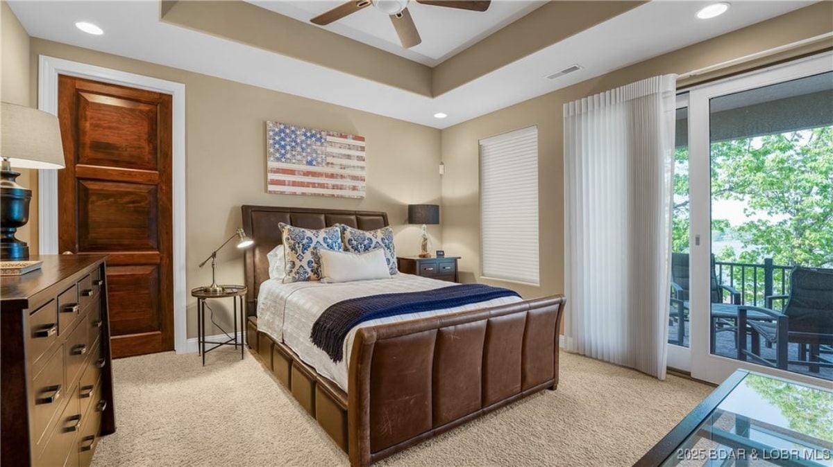 9,332 Sq. Ft. Mansion in Sunrise Beach, MO ($5,500,000)