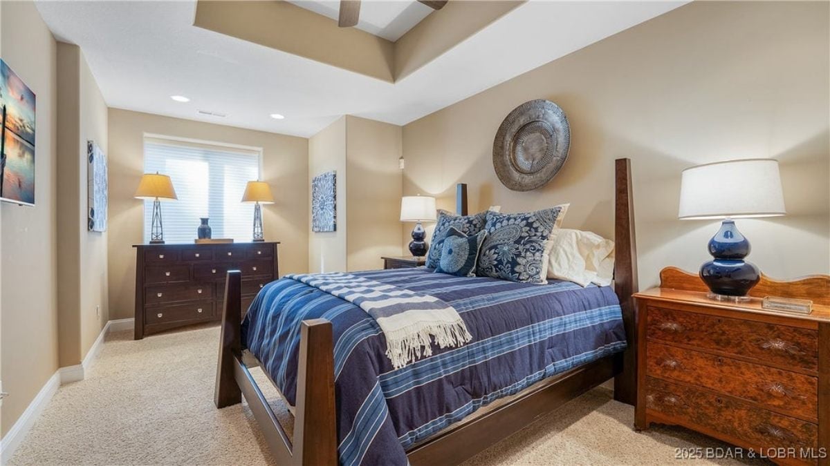 9,332 Sq. Ft. Mansion in Sunrise Beach, MO ($5,500,000)