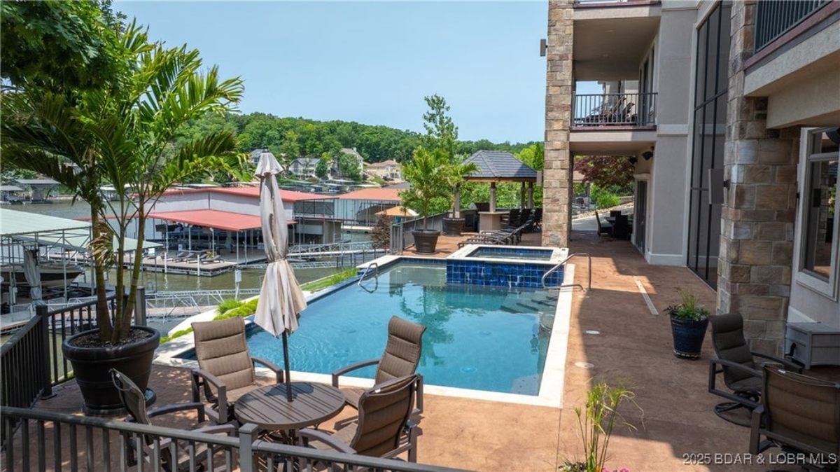 9,332 Sq. Ft. Mansion in Sunrise Beach, MO ($5,500,000)