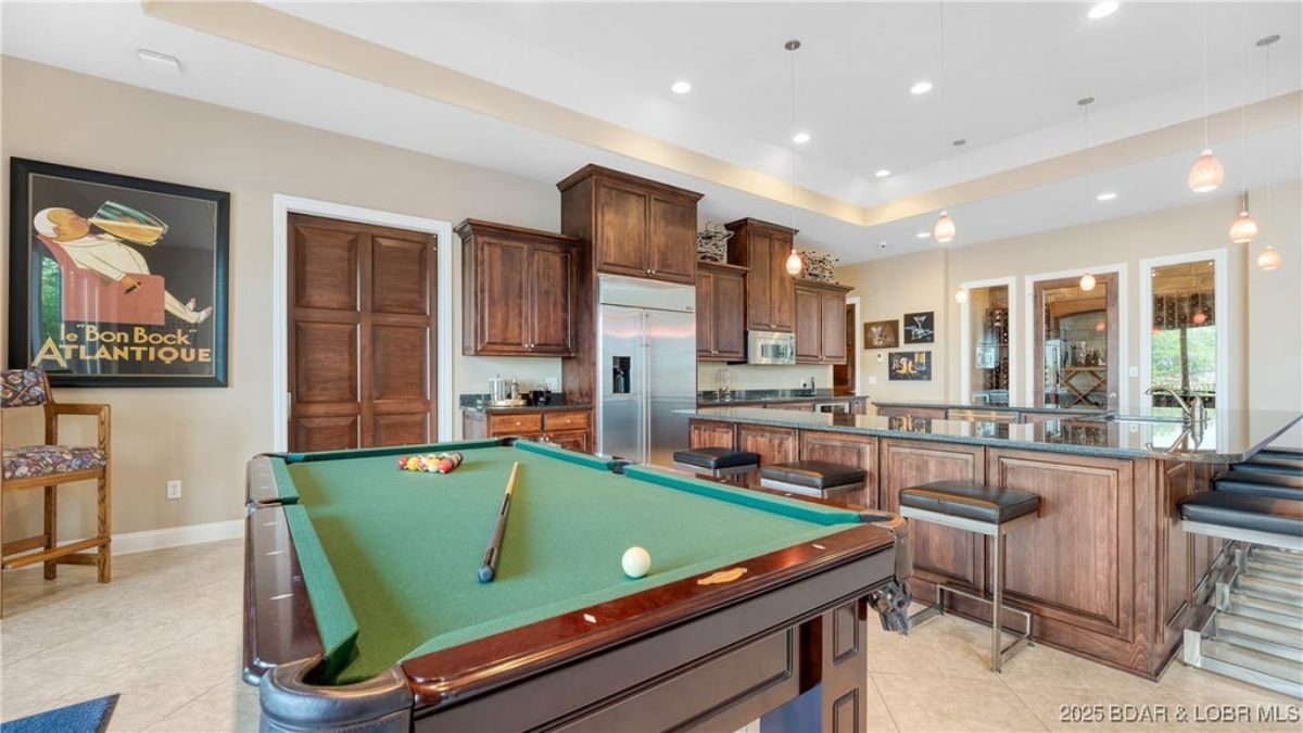 9,332 Sq. Ft. Mansion in Sunrise Beach, MO ($5,500,000)