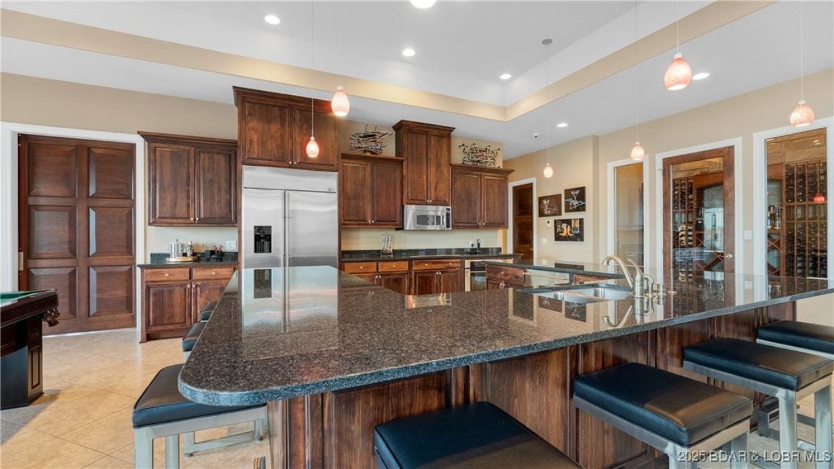 9,332 Sq. Ft. Mansion in Sunrise Beach, MO ($5,500,000)