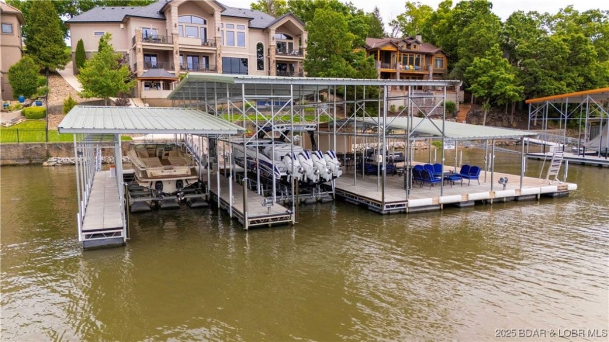 9,332 Sq. Ft. Mansion in Sunrise Beach, MO ($5,500,000)