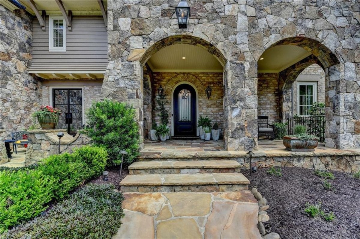 11,738 Sq. Ft. Mansion in Suwanee, GA ($4,850,000)