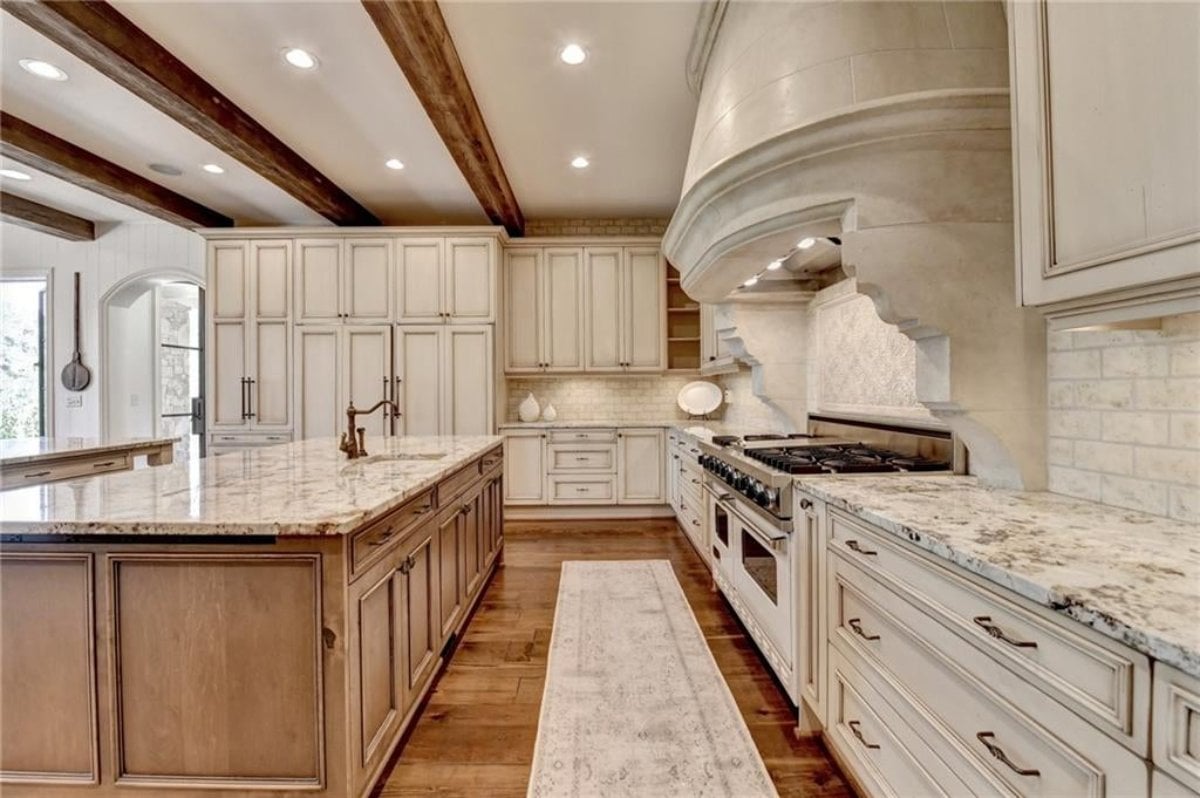 11,738 Sq. Ft. Mansion in Suwanee, GA ($4,850,000)
