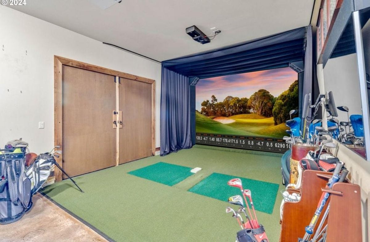 6,500 Sq. Ft. Mansion in West Linn, OR ($5,500,000)