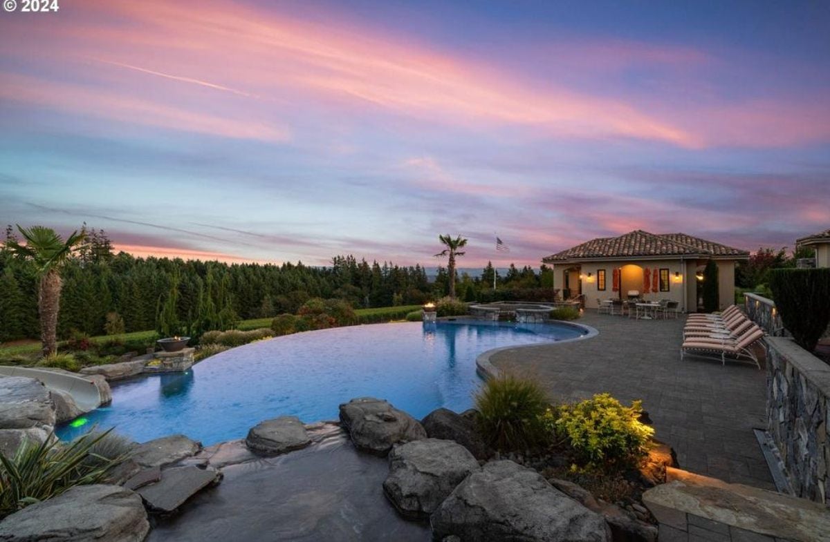 6,500 Sq. Ft. Mansion in West Linn, OR ($5,500,000)