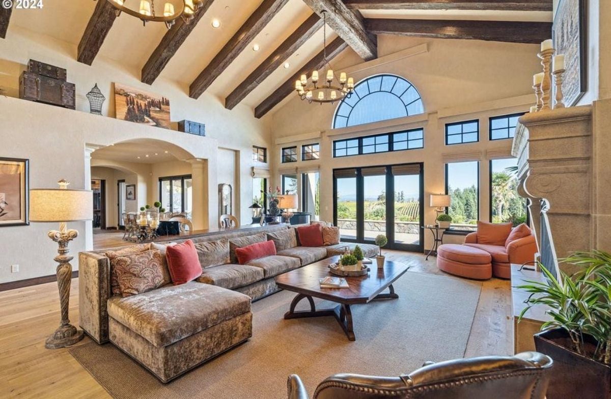 6,500 Sq. Ft. Mansion in West Linn, OR ($5,500,000)