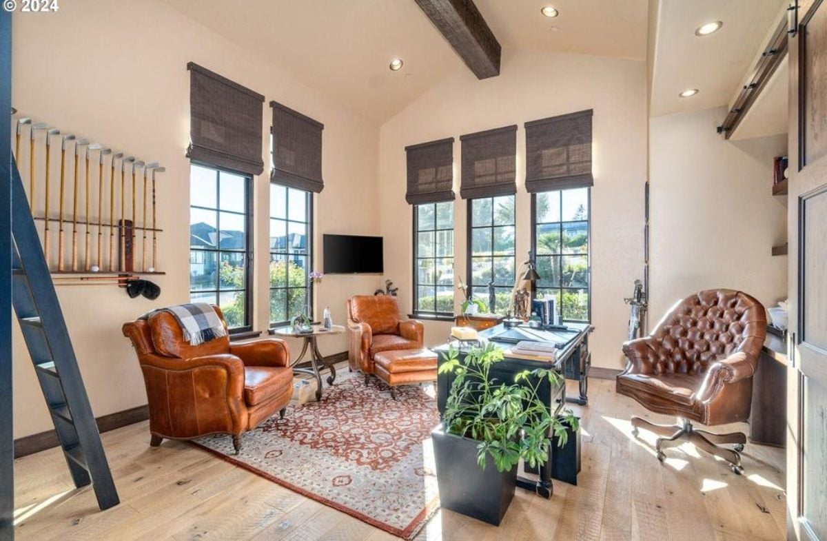 6,500 Sq. Ft. Mansion in West Linn, OR ($5,500,000)