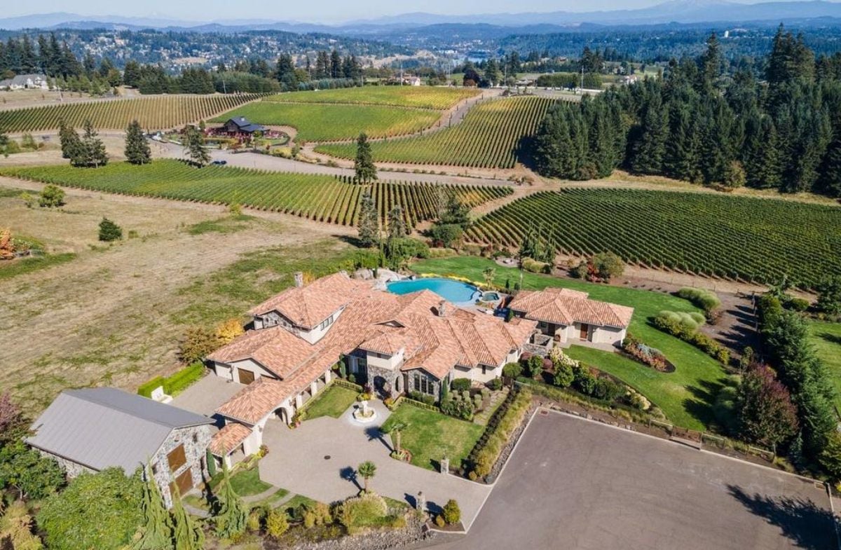 6,500 Sq. Ft. Mansion in West Linn, OR ($5,500,000)