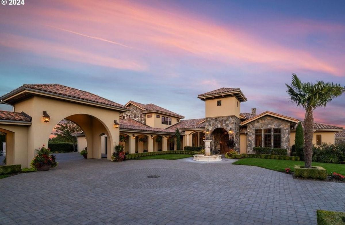 6,500 Sq. Ft. Mansion in West Linn, OR ($5,500,000)