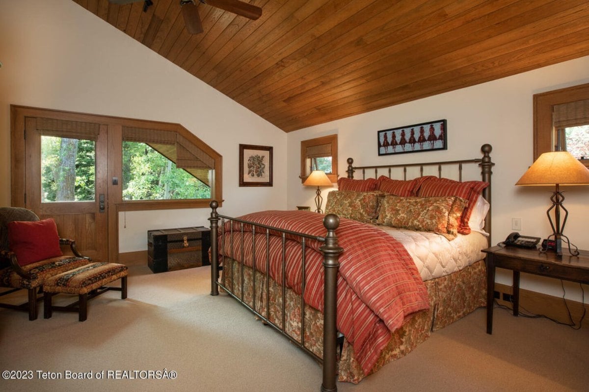 7,002 Sq. Ft. Mansion in Wilson, WY ($20,750,000)