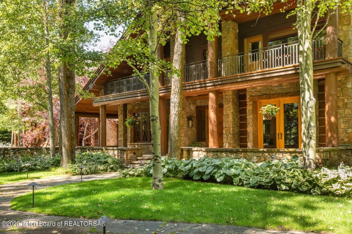 7,002 Sq. Ft. Mansion in Wilson, WY ($20,750,000)