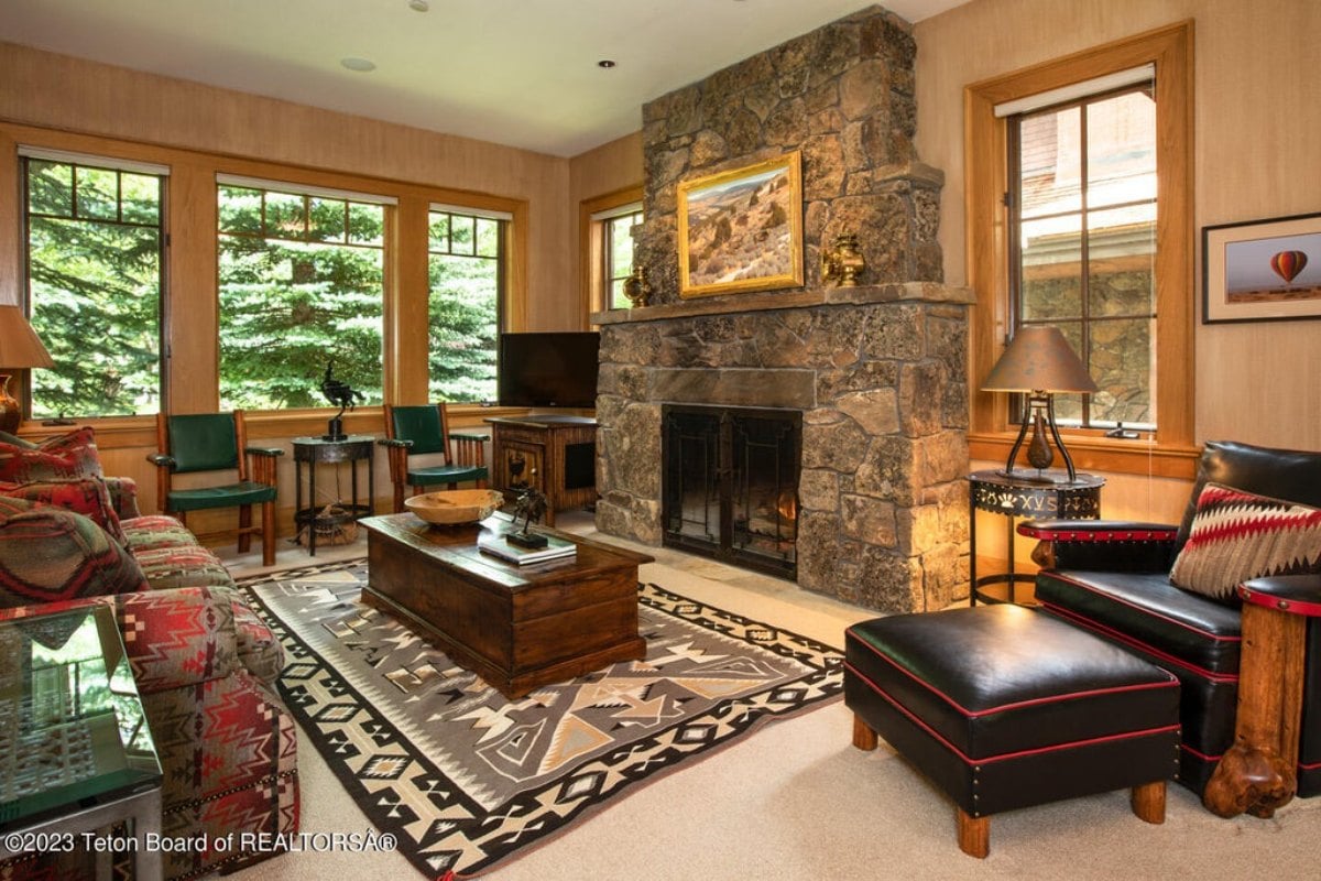 7,002 Sq. Ft. Mansion in Wilson, WY ($20,750,000)
