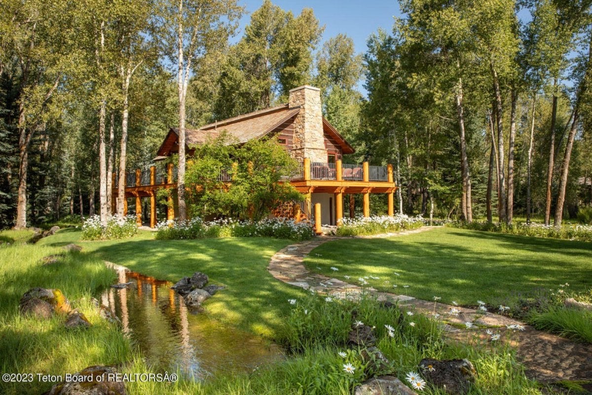 7,002 Sq. Ft. Mansion in Wilson, WY ($20,750,000)