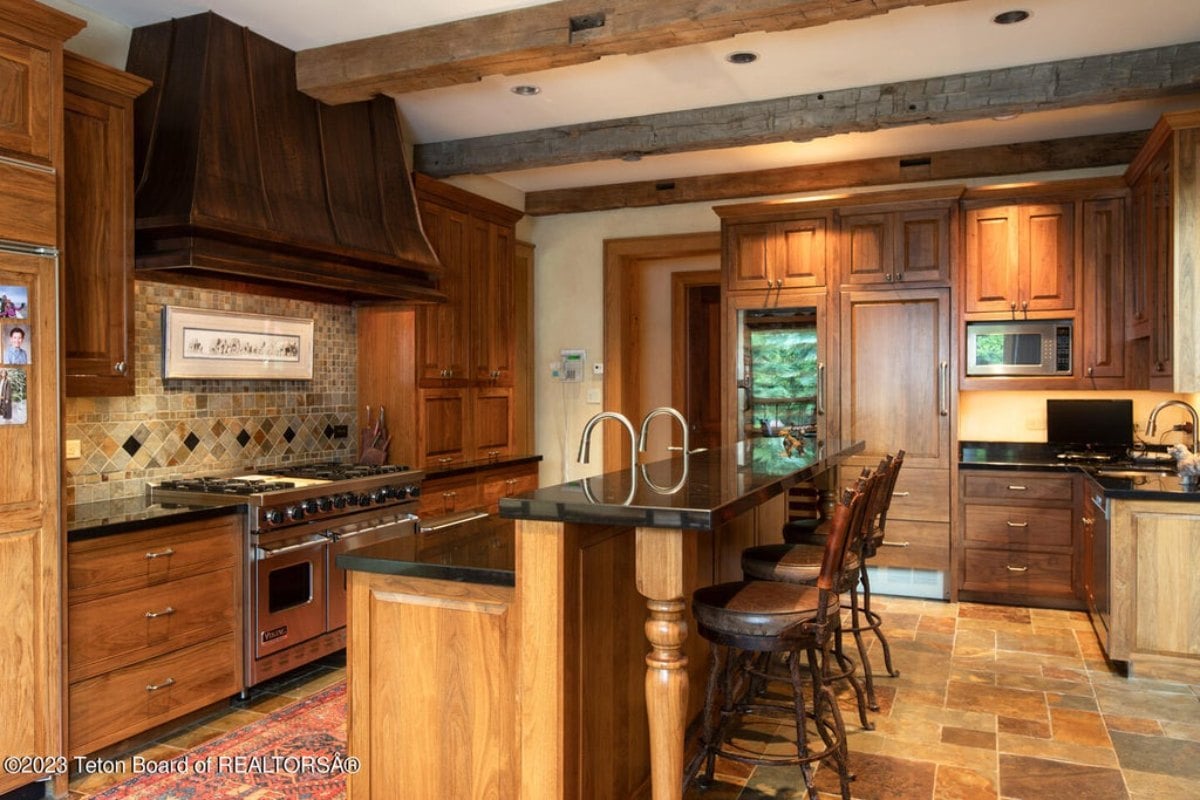 7,002 Sq. Ft. Mansion in Wilson, WY ($20,750,000)