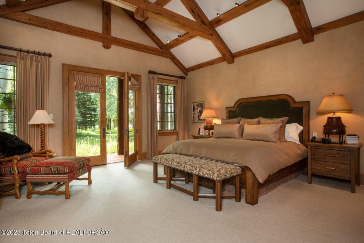 7,002 Sq. Ft. Mansion in Wilson, WY ($20,750,000)