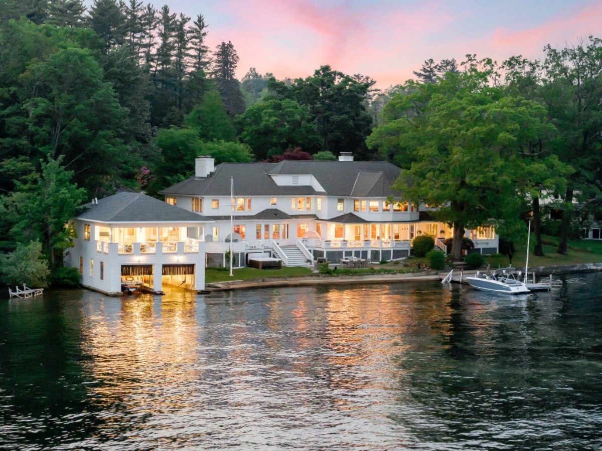 15,814 Sq. Ft. Mansion in Wolfeboro, NH ($13,500,000)