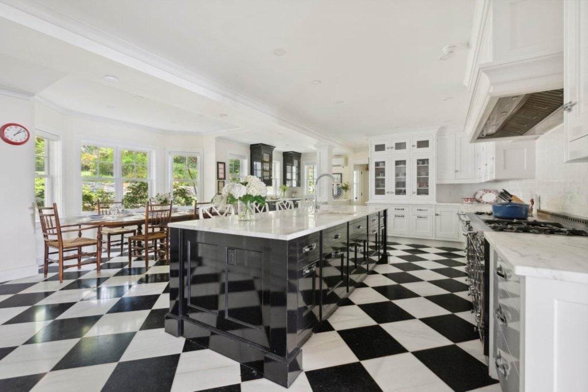 15,814 Sq. Ft. Mansion in Wolfeboro, NH ($13,500,000)