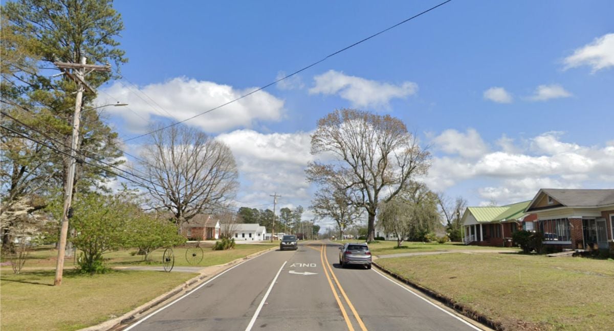 25 Secluded Towns Scattered Through the Hill Country and Valleys of ...
