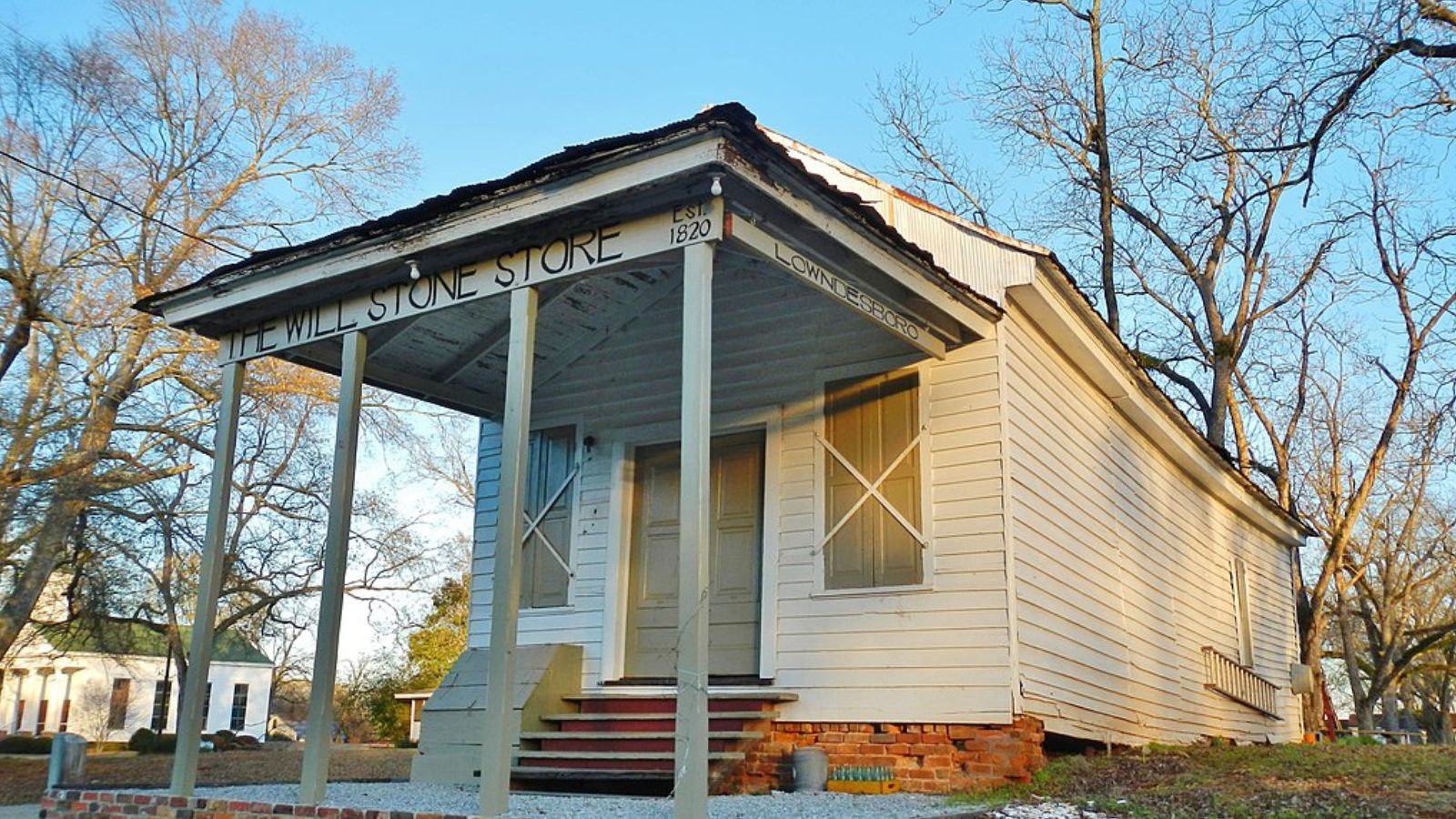 Lowndesboro Town Image