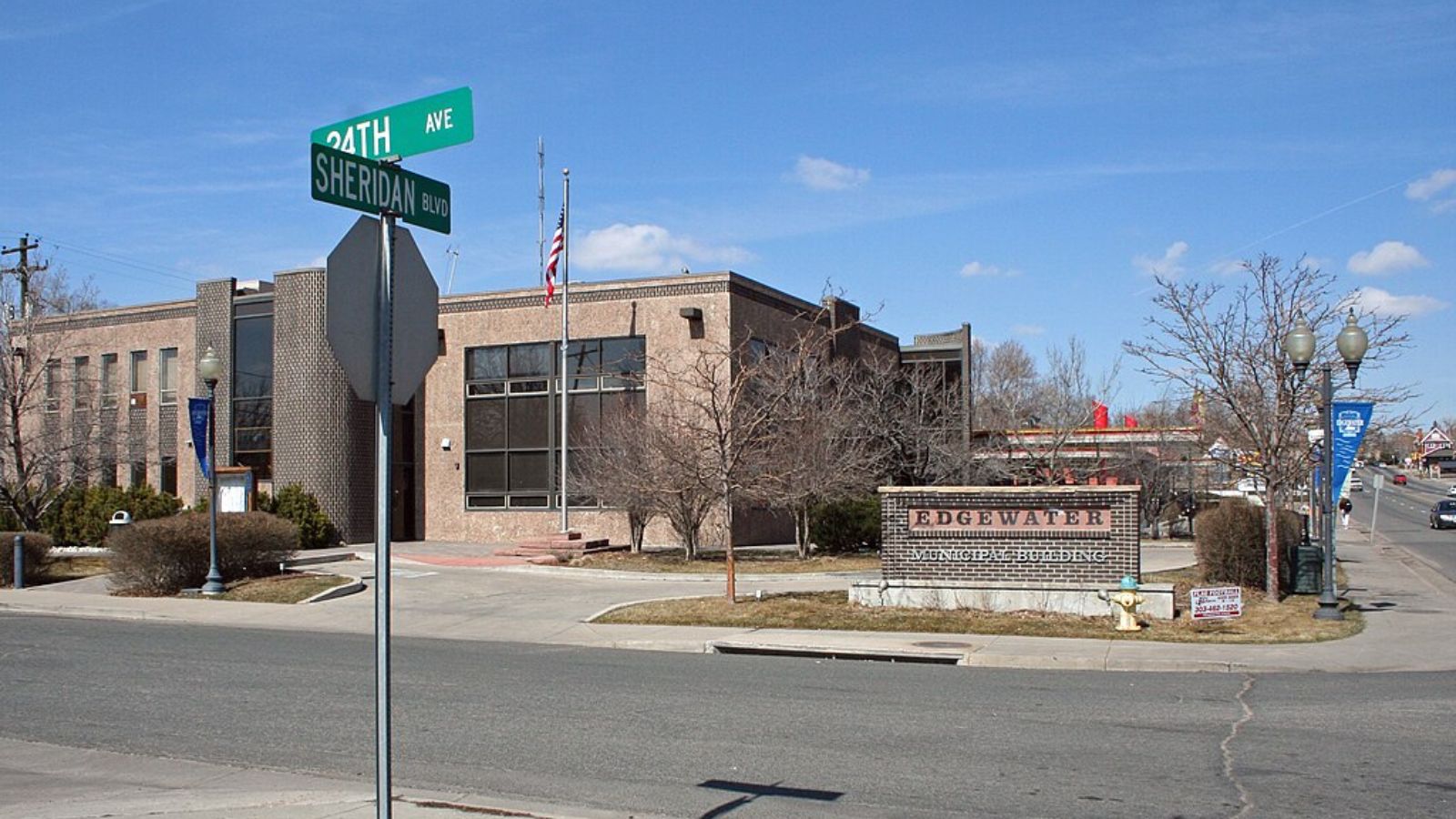 Edgewater Town Image
