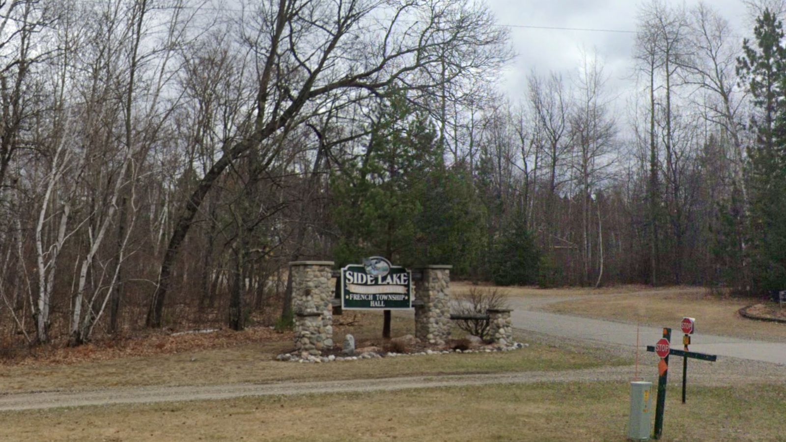 Side Lake Town Image