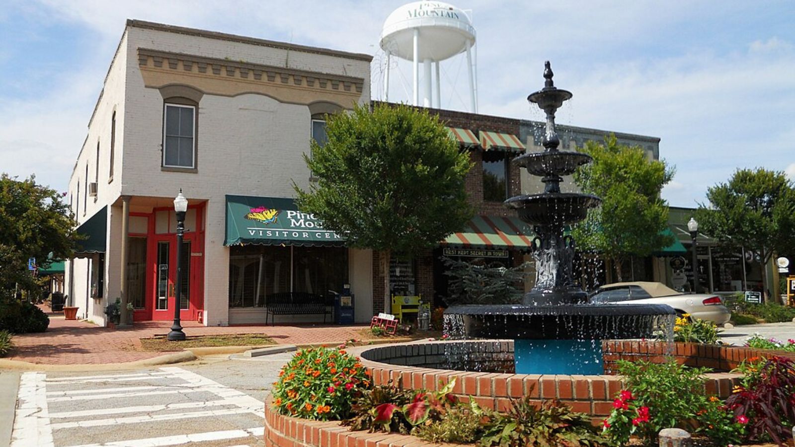 Pine Mountain Town Image