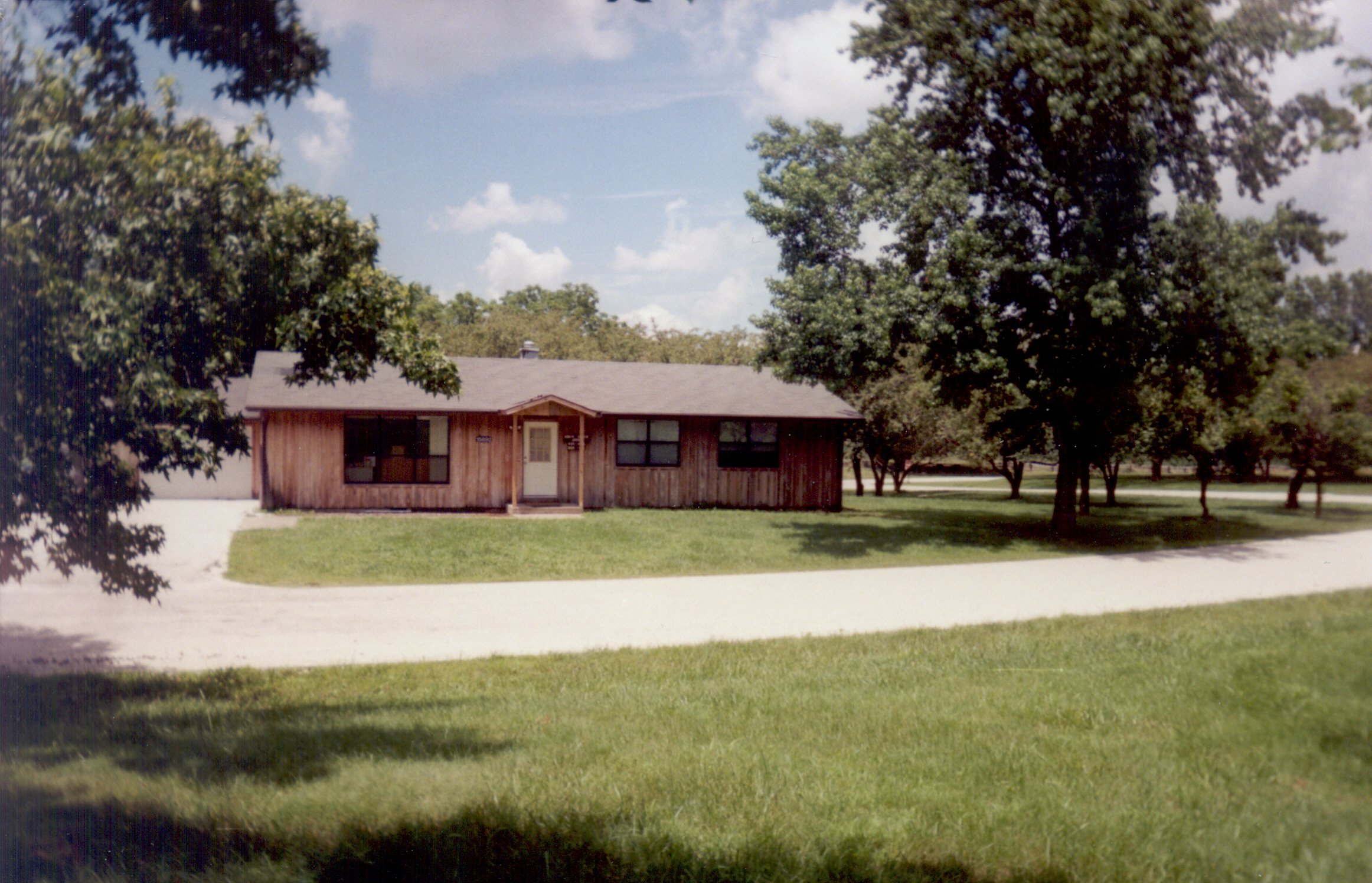 Pea Ridge Town Image