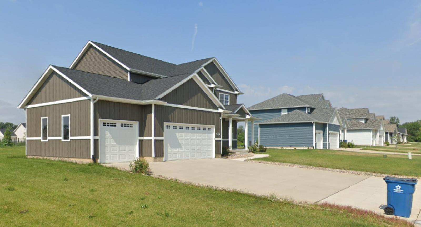 Riverdale Town Image