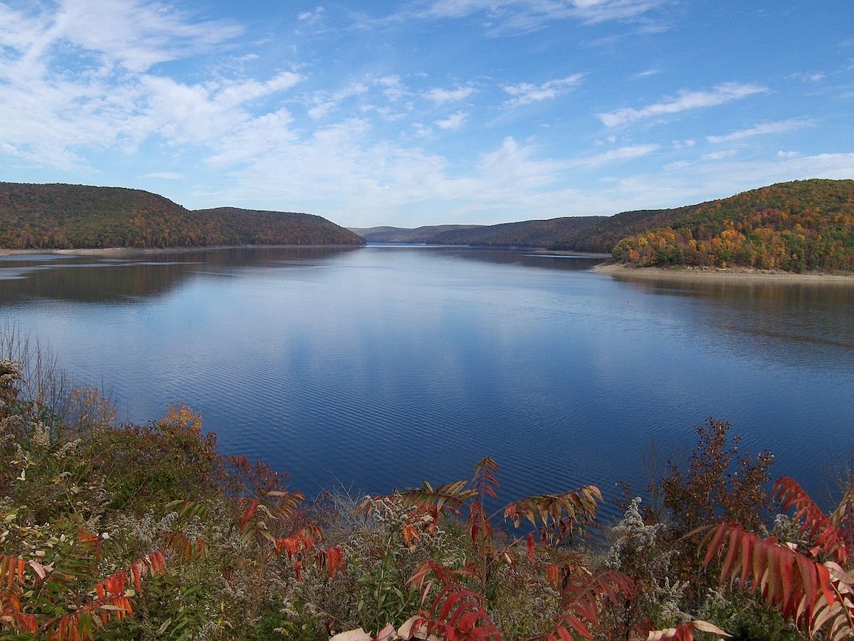 25 Secluded Towns in Western Pennsylvania Surrounded by Forest and Sky