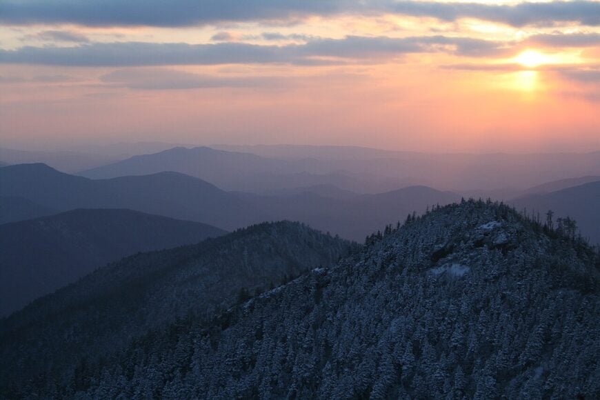 The current image has no alternative text. The file name is: GreatSmokyMountains.jpg