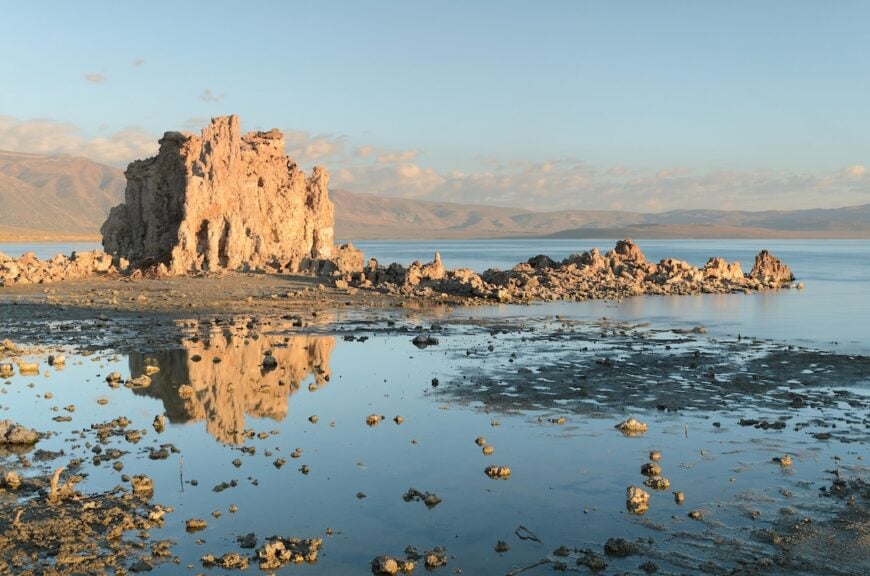 The current image has no alternative text. The file name is: Mono_Lake_South_Tufa.jpg