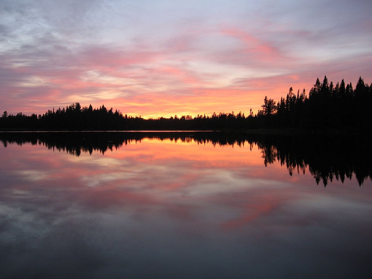 Explore 25 Secluded Towns in Northeast Minnesota Where the Road Narrows and the Pines Take Over