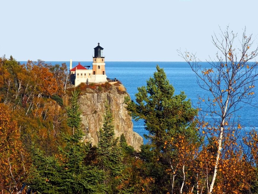 The current image has no alternative text. The file name is: Split_Rock_Lighthouse_-_North_Shore_of_Lake_Superior.jpg