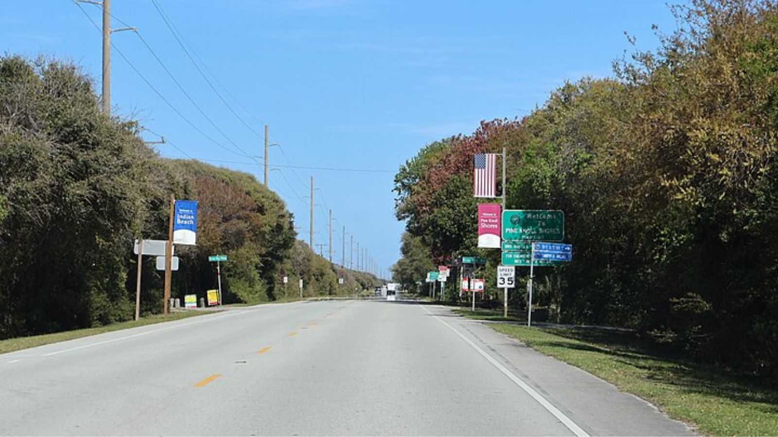 Pine Knoll Shores Town Image