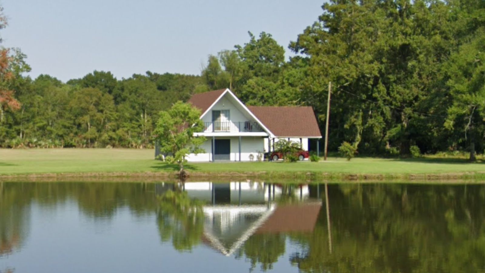 Saint Amant Town Image