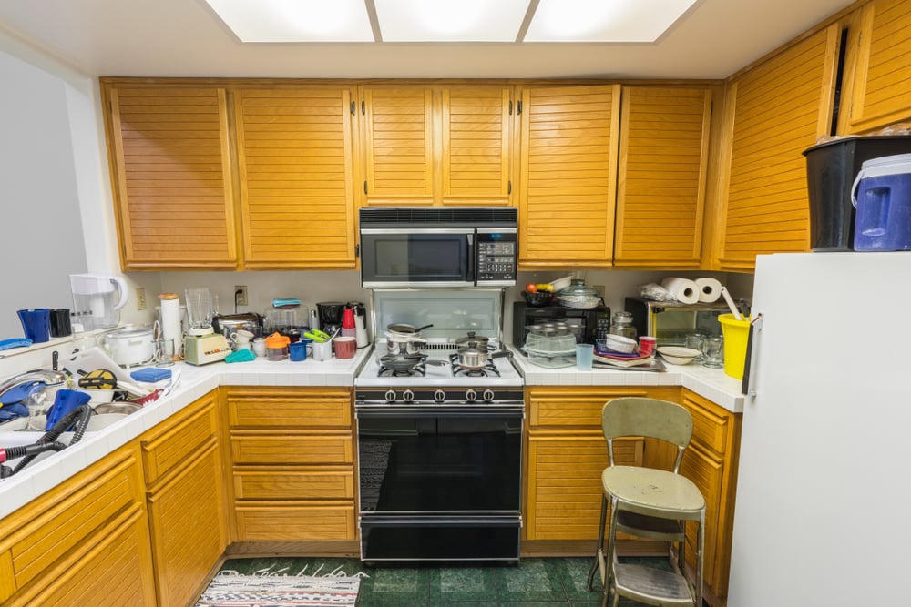 25 Signs Your Kitchen Is Uglier Than You Think – Fix or Renovate?