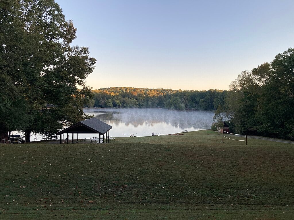 Chapel Hill Town Image