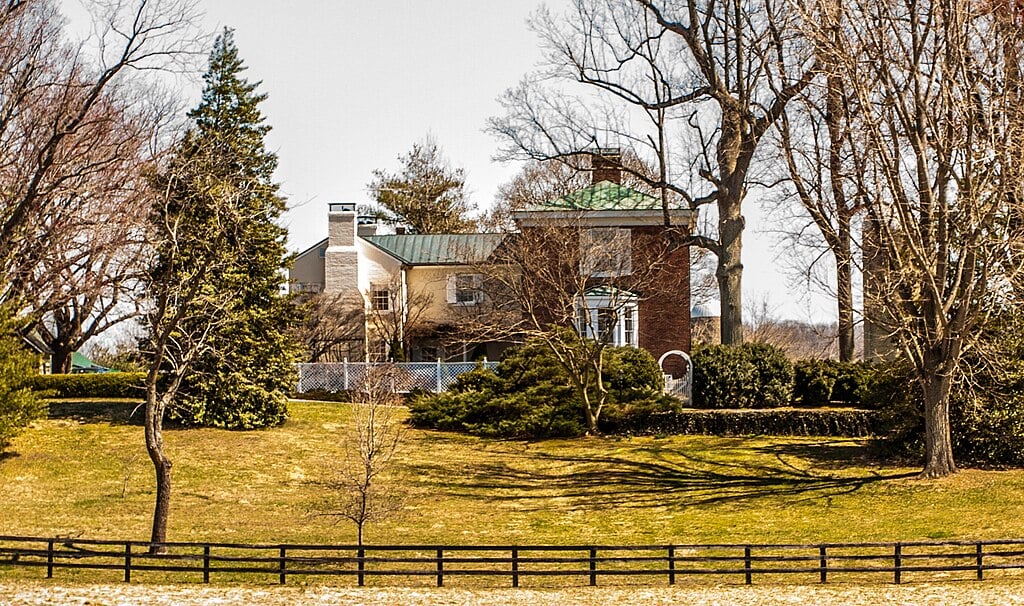 Delaplane Town Image