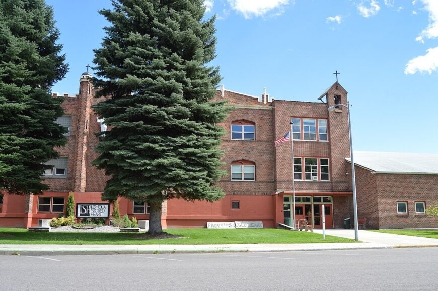 The current image has no alternative text. The file name is: Loyola_Sacred_Heart_High_School_Missoula.jpg