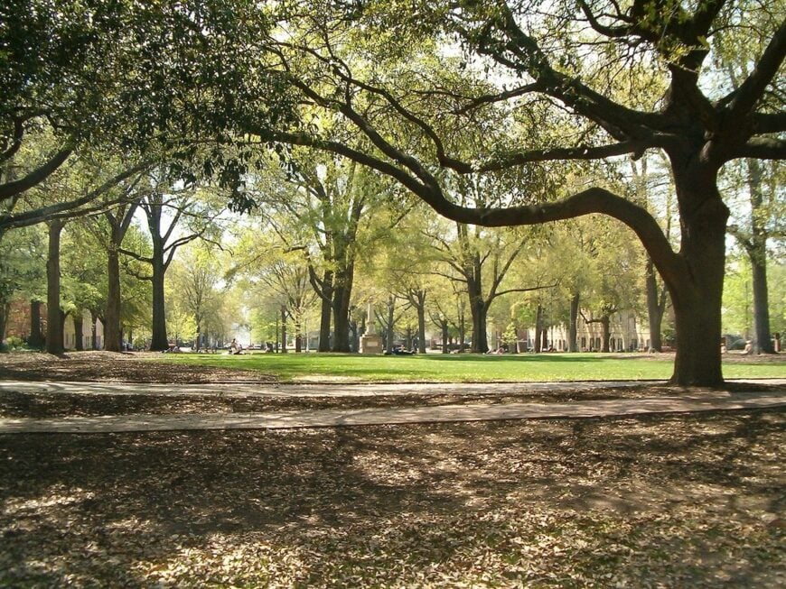 The current image has no alternative text. The file name is: Usc_horseshoe.jpg