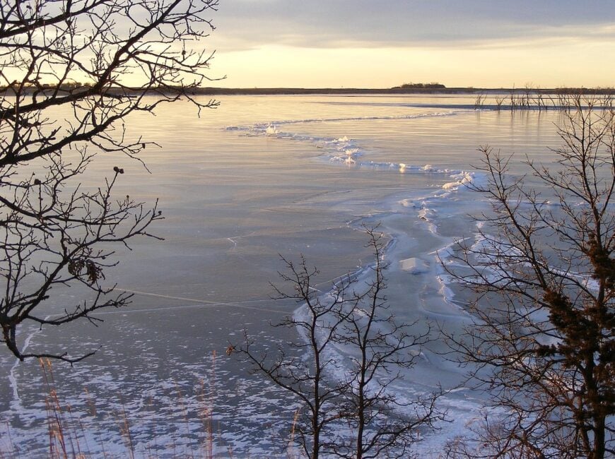 The current image has no alternative text. The file name is: Waubay-Lake.jpg