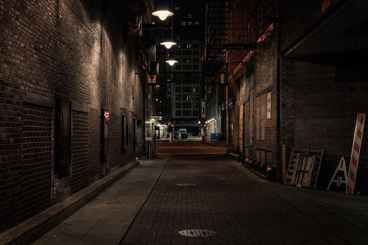 Chicago alley at night.