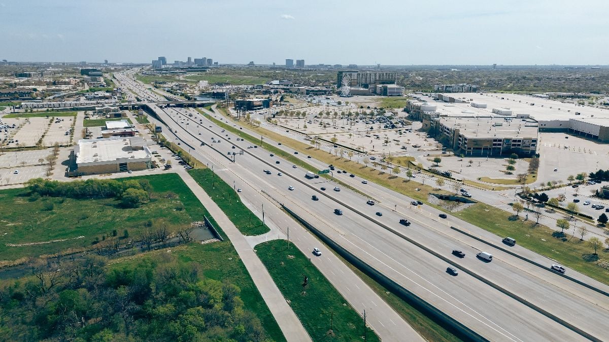 Vacant land along busy Sam Rayburn Tollway.