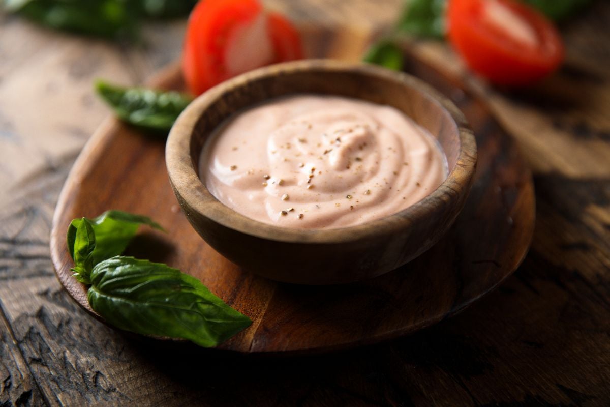 Fry sauce on a wooden board.
