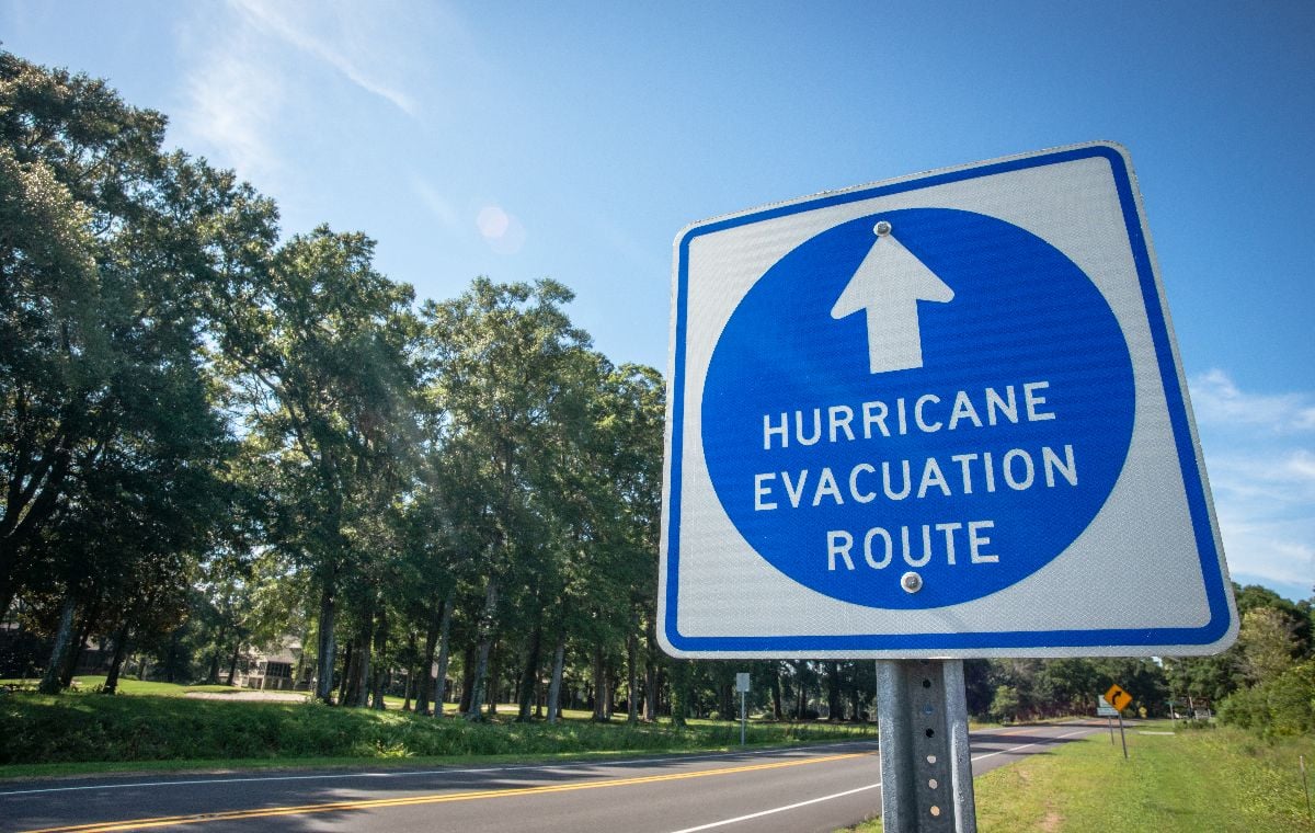 Sign board that says hurricane evacuation route
