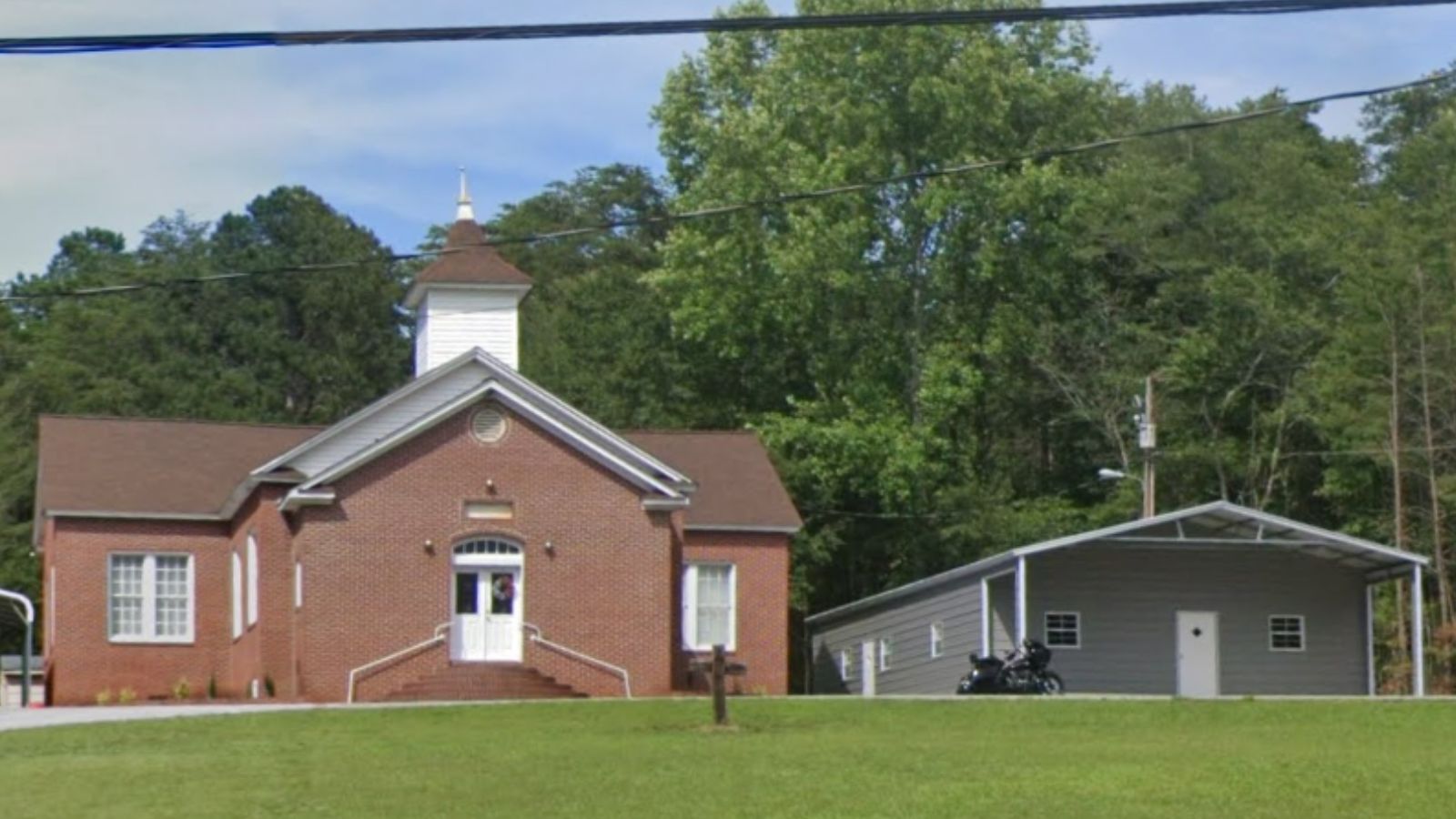 Six Mile Town Image